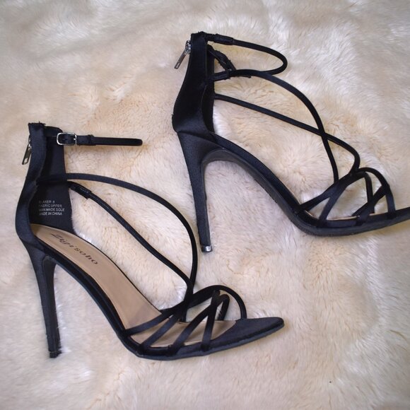 Zigi Soho Blaker Black Strappy Stiletto Heels Size 8 Ankle Strap Sandals - Picture 10 of 12